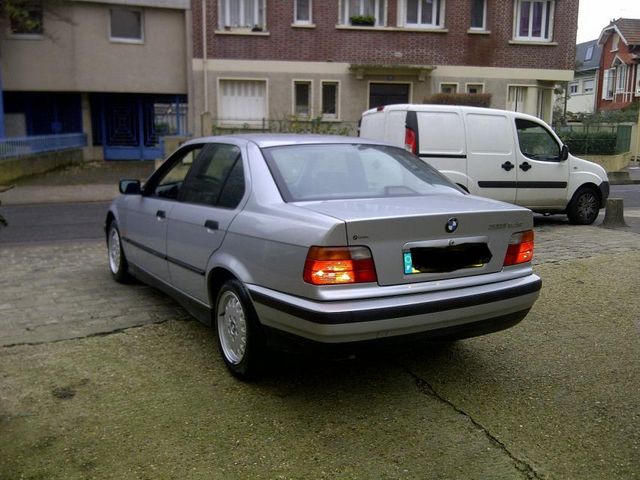 SERIE 3 (E36) Ph II - 4 portes 1995-1998
